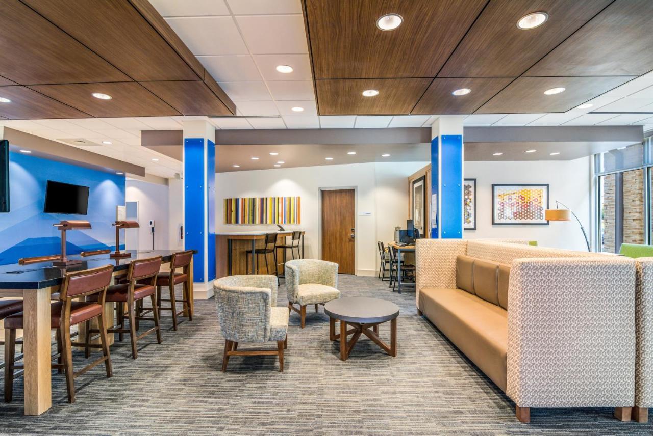 Holiday Inn Express & Suites - Asheboro By Ihg Εξωτερικό φωτογραφία