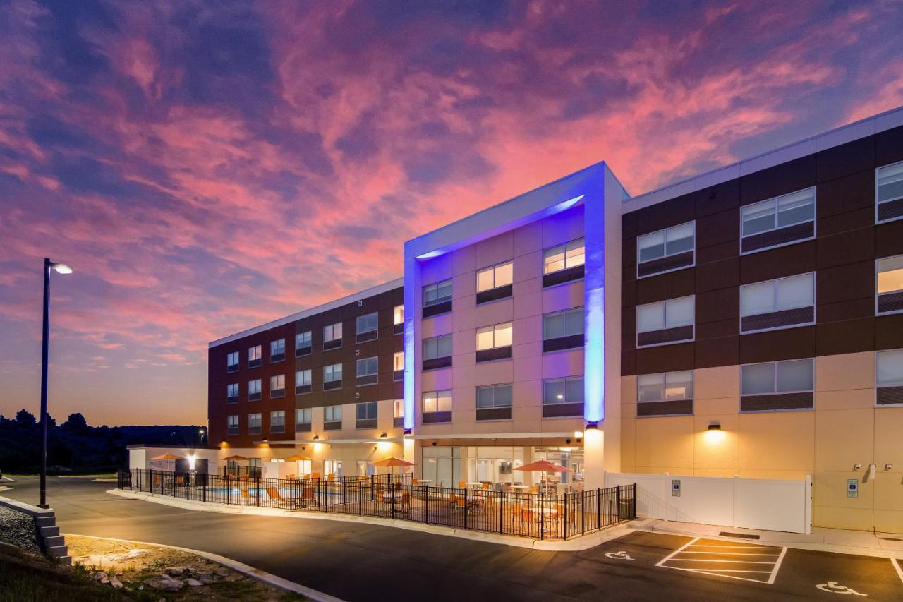 Holiday Inn Express & Suites - Asheboro By Ihg Εξωτερικό φωτογραφία
